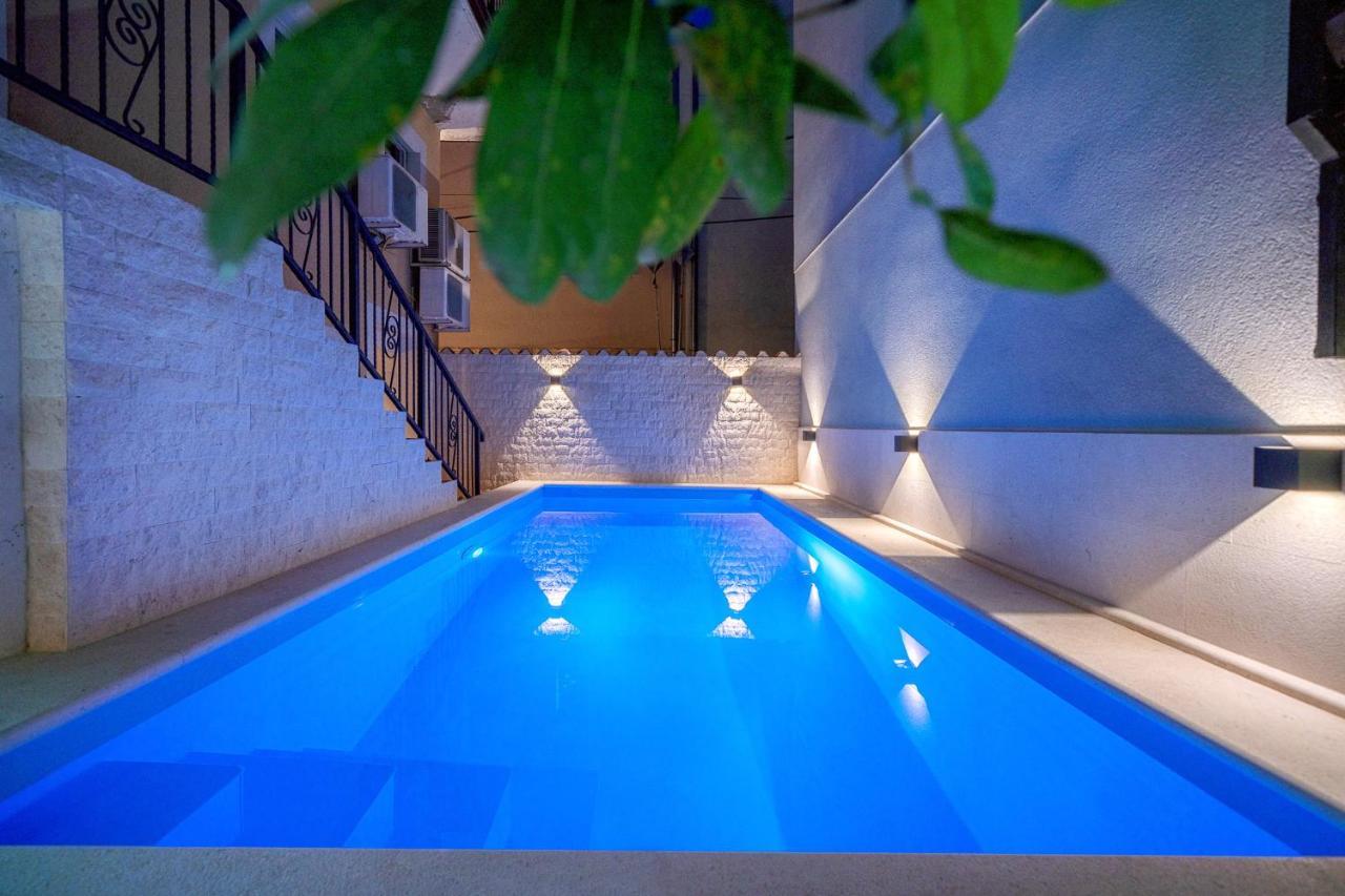 Heritage Residence In Center With Pool- Apartments Vodice Zewnętrze zdjęcie